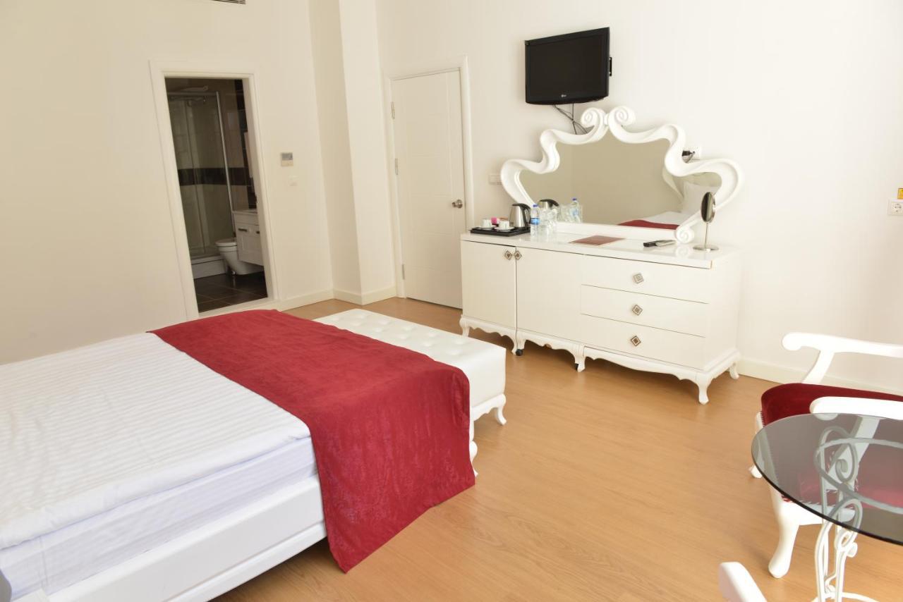 Mourouj Gloria White Palace & Hotel 4*