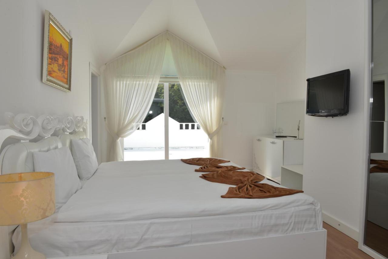 Hotel Mourouj Gloria White Palace & 4*
