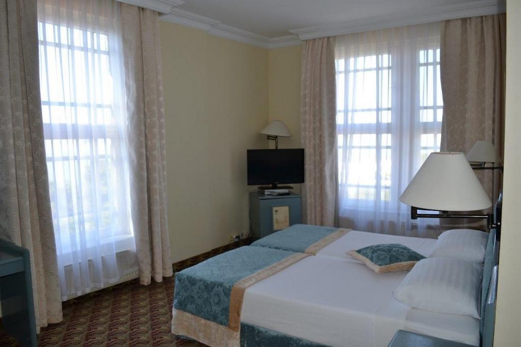 Hotel Merit Halki Palace Heybeliada