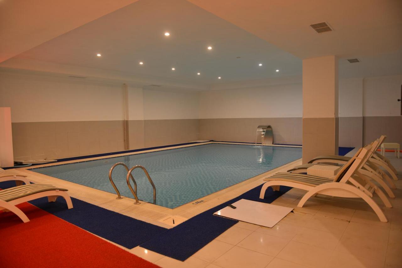 Hotel Mourouj Gloria White Palace & 4*
