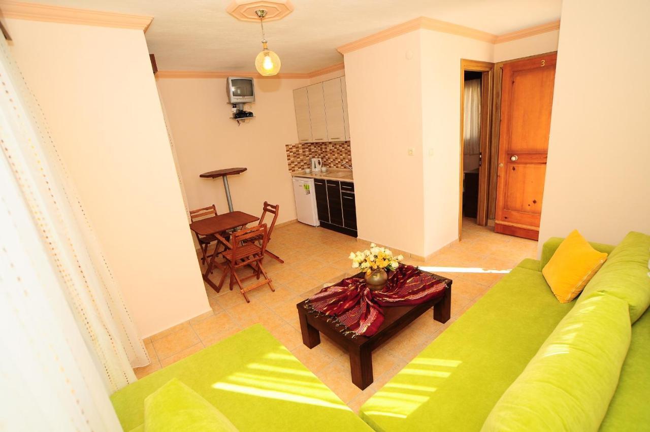 Lemon Tree Aparthotel 2*