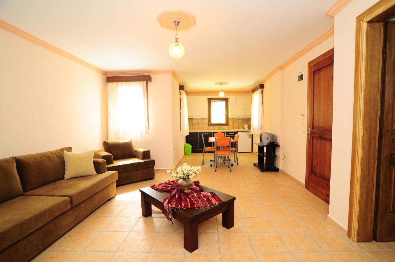 Lemon Tree Aparthotel 2*