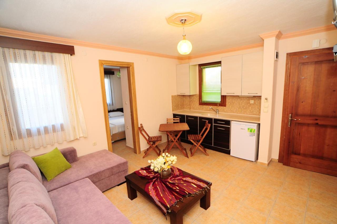 Lemon Tree Aparthotel 2*