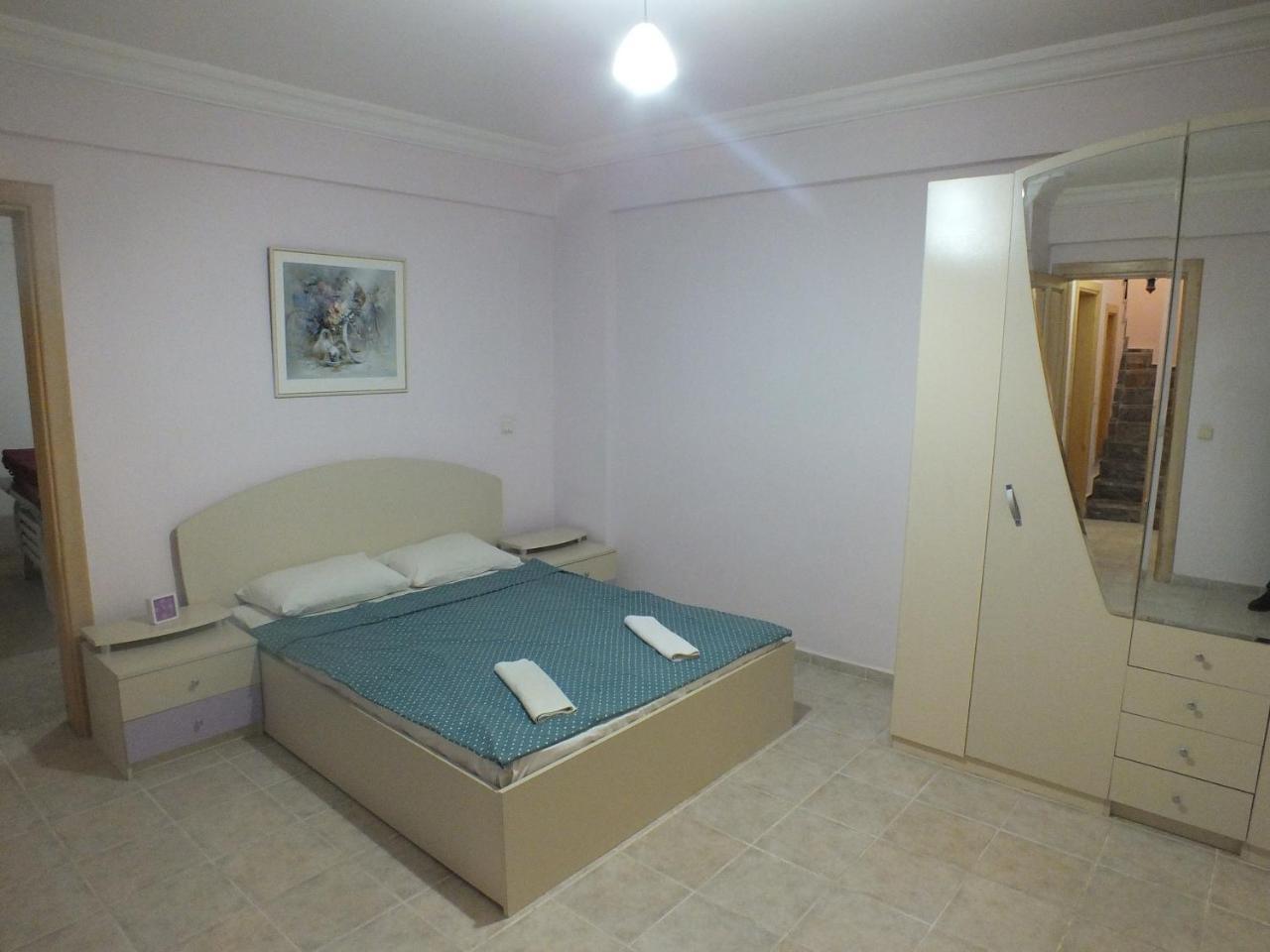 Nicholas Gate F 1 Hotel Oludeniz