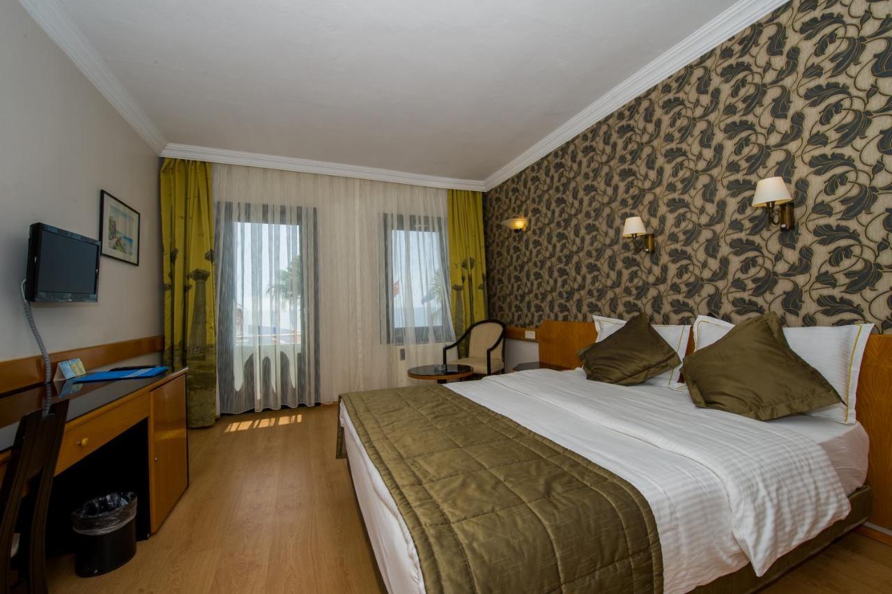 Eden Gardens Hotel