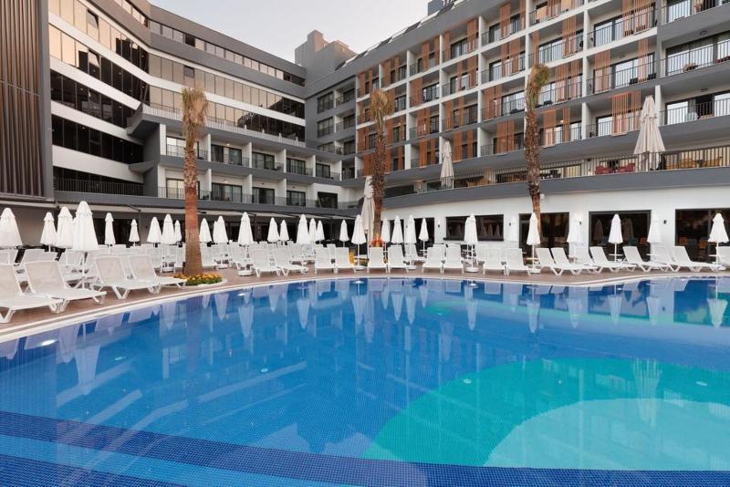 Hotel The Raga (adults Only)