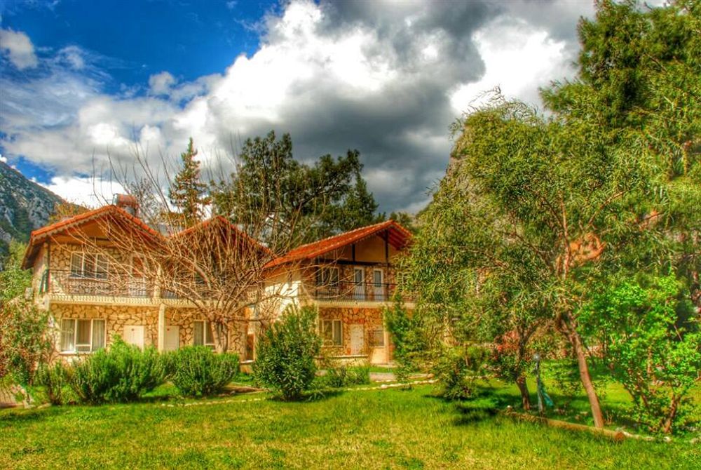 Dionysos Guest house