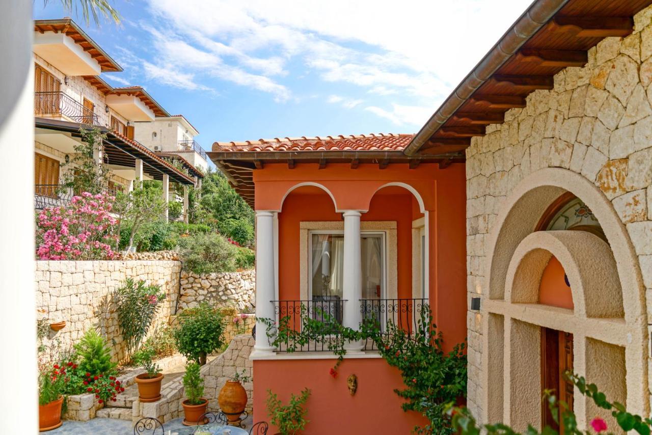 Poseidon-in Winter Heated Outdoor Pool Villa