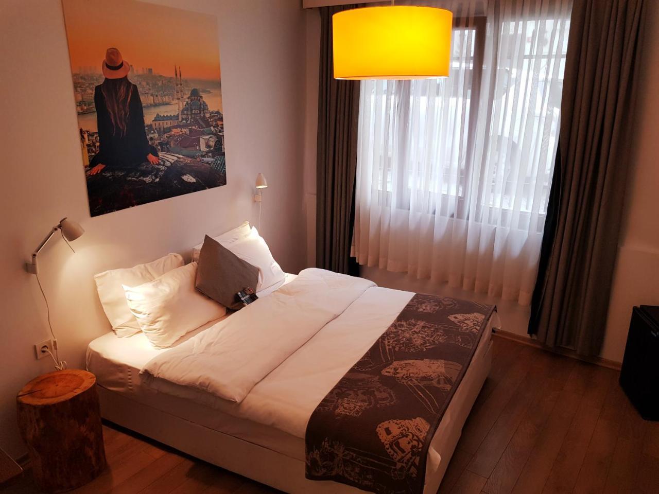 Rumours Hotel