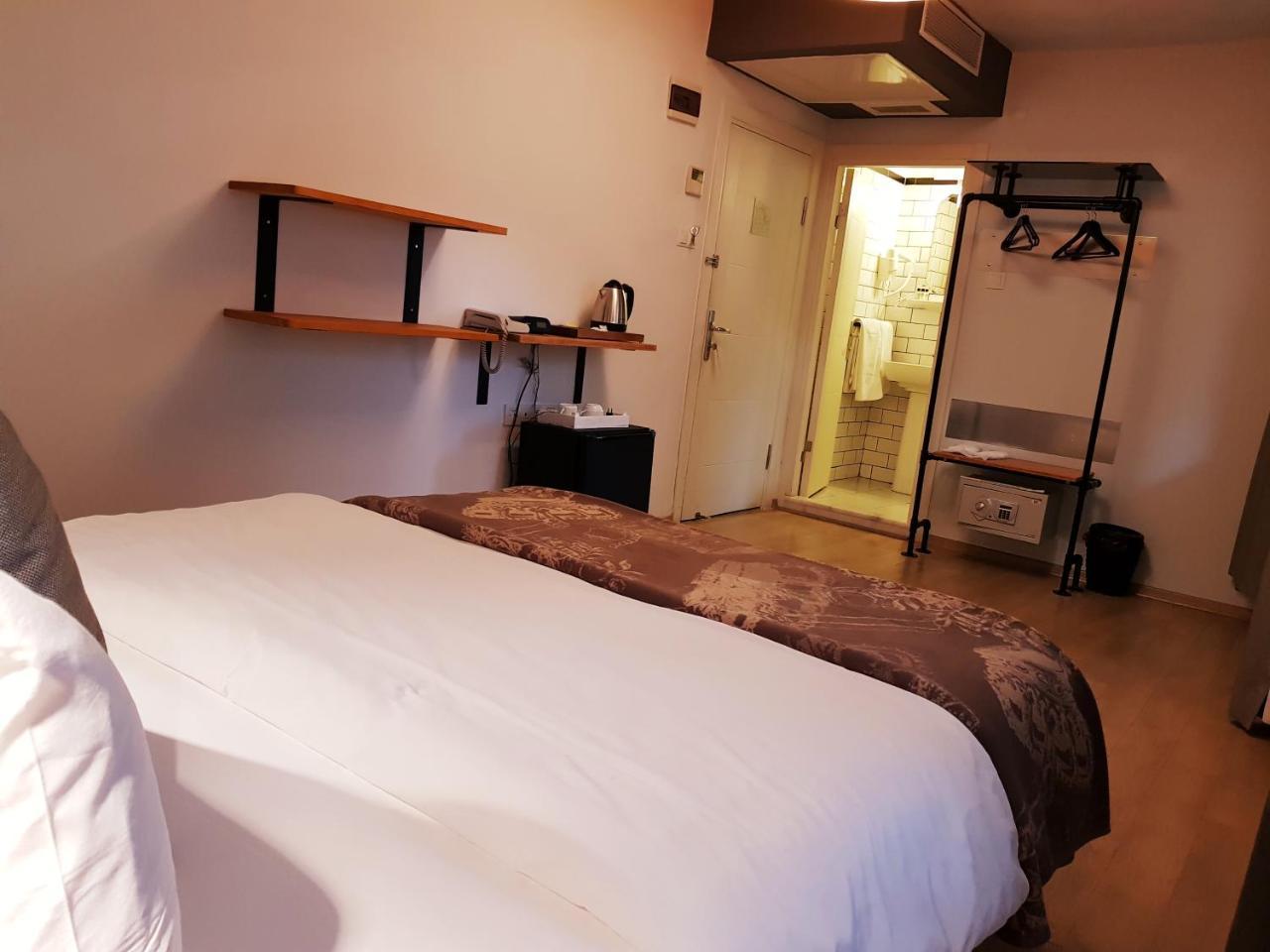 Hotel Rumours