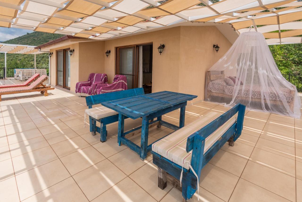 Cennet Bahcesi Kalkan
