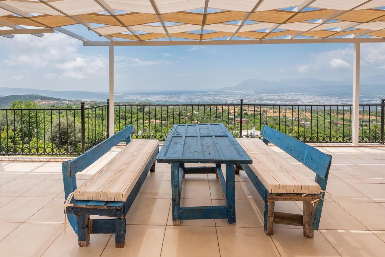 Villa Cennet Bahcesi
