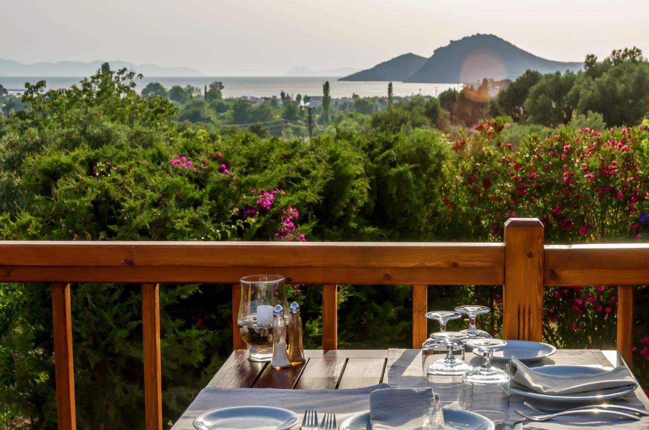 4reasons + Bistro | 12+ Hotel