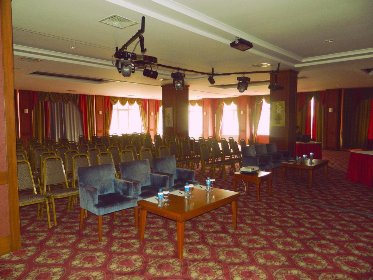 Resort The Green Park 4*