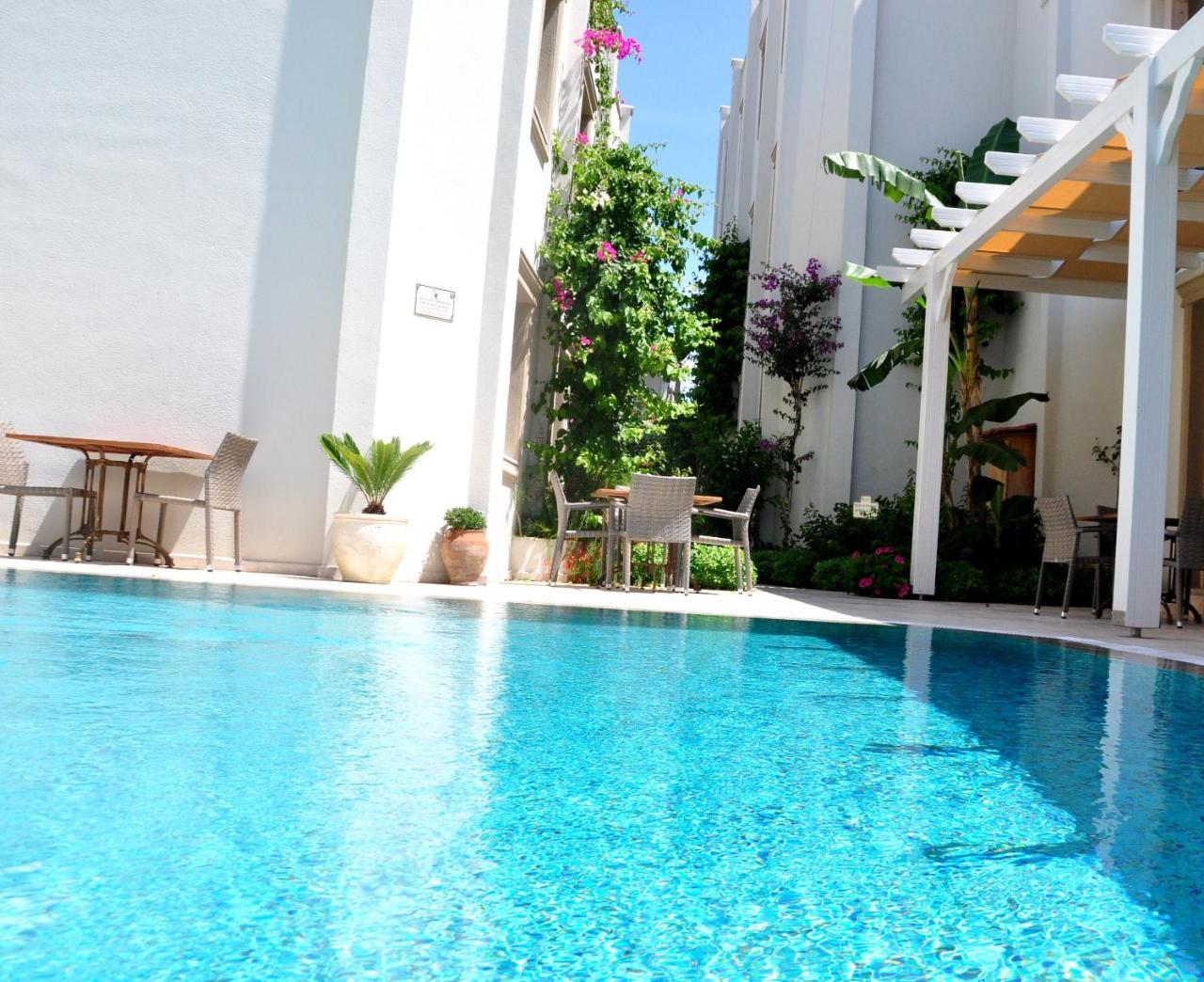 Olivias Group Hotel