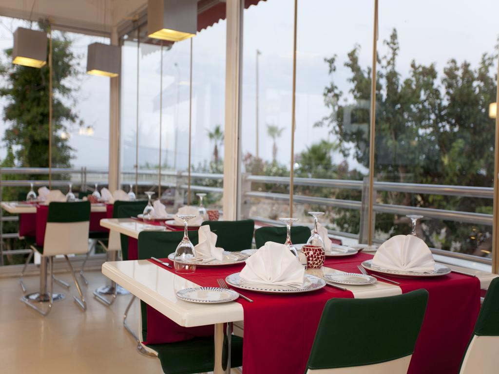 Hotel Garden & 5*