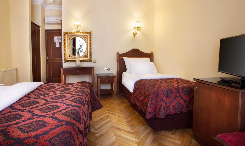 Hotel Amber & Istanbul