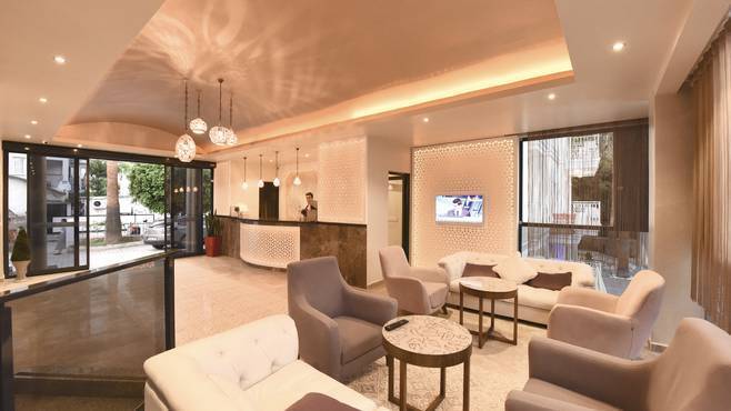 Montebello Deluxe Hotel 3*