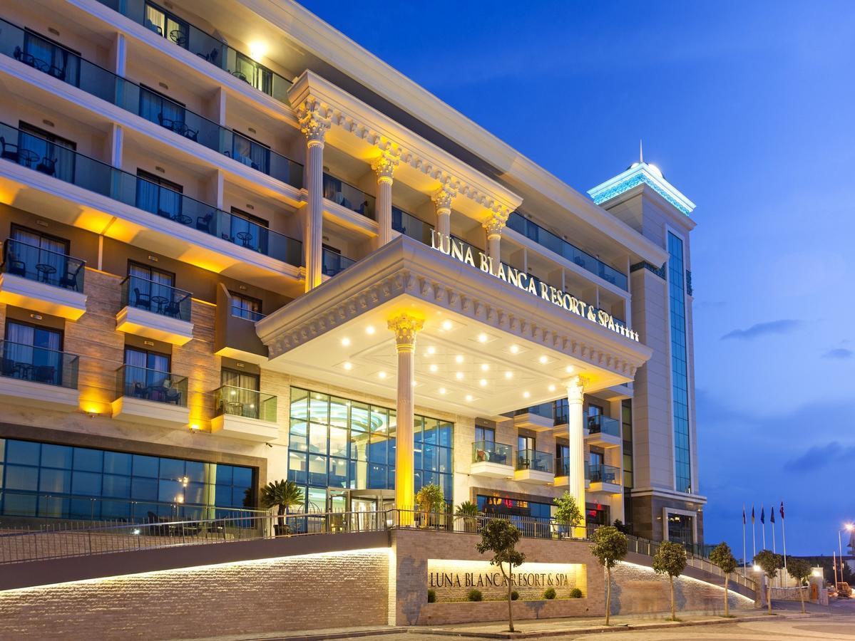 Hotel Luna Blanca &