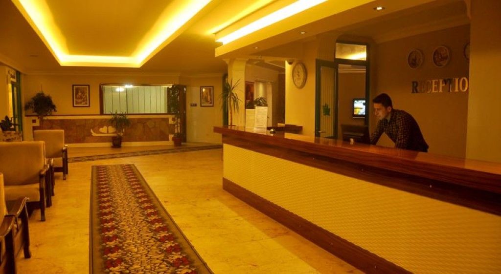 Hotel Cinar Family Suite Hotel Side Side