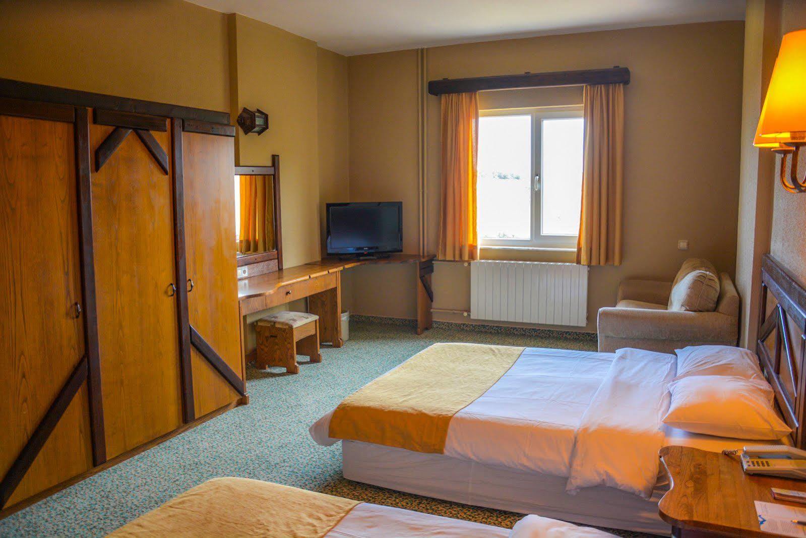 Hotel Grand Kartal 3*
