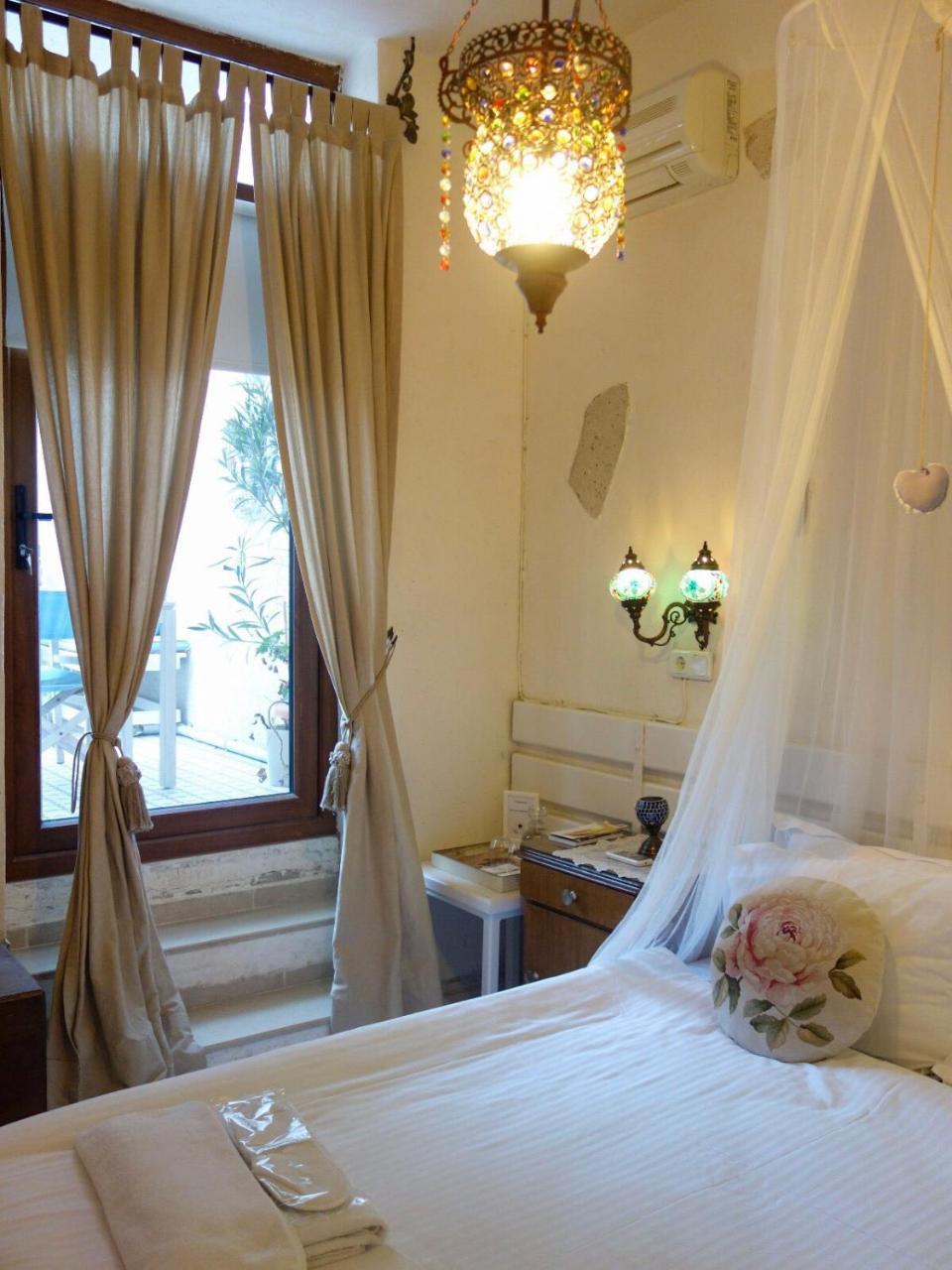 Hotel Peri Art 2*