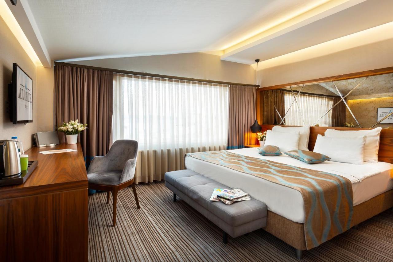 Hotel Artur 3*