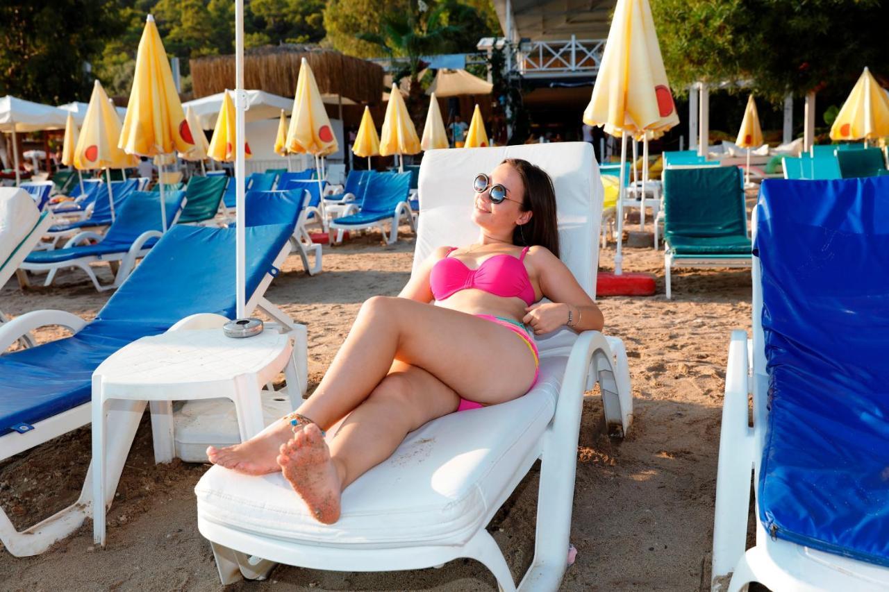 Golden Club & Caravan Holidays Campsite 3*