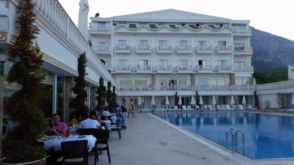 Hotel Maya World Imperial