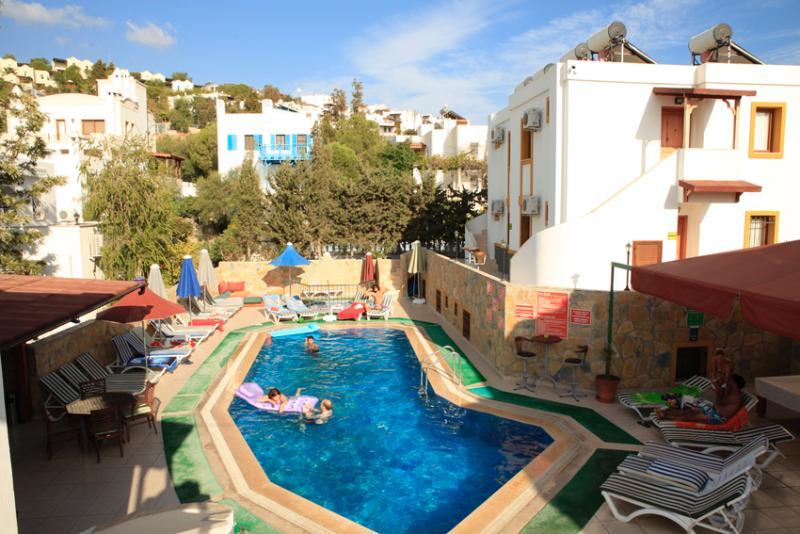 Lemon Tree Aparthotel 2*