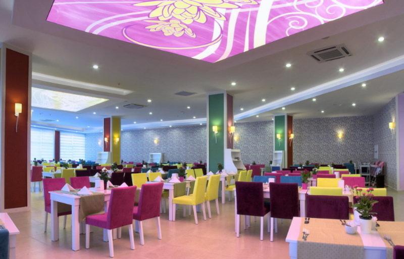 Ramada 4*