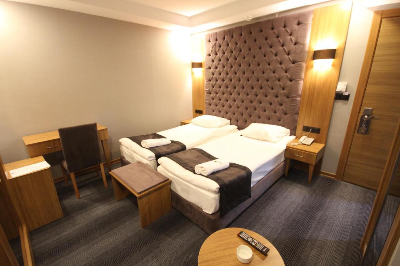 Grand Silay