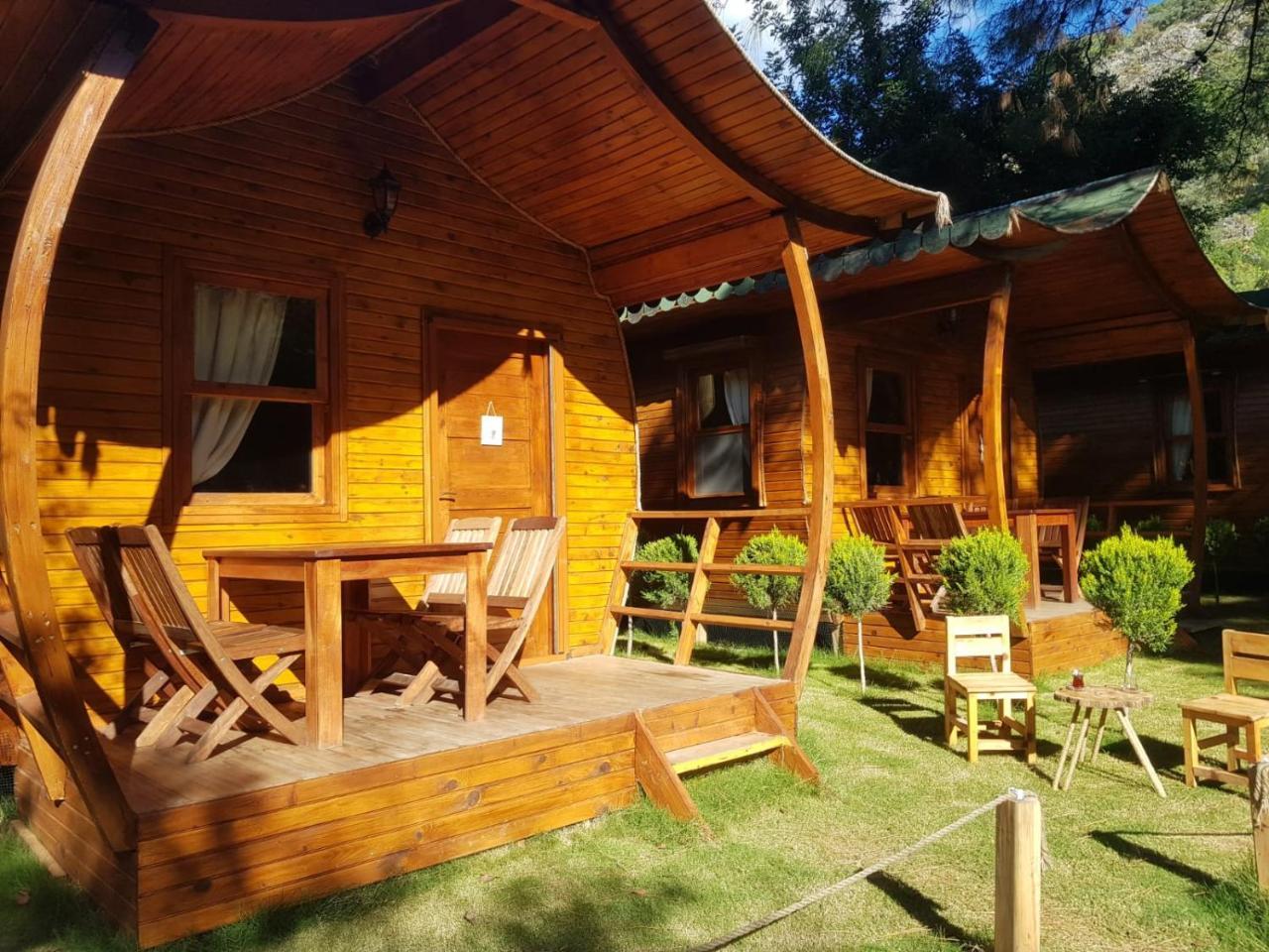 Pine & Bungallows Hotel 4*