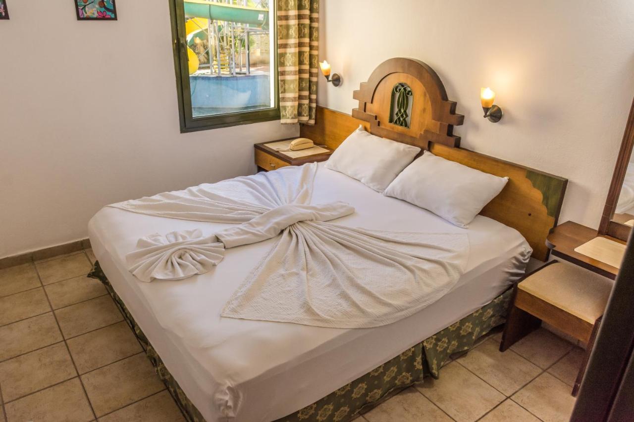 Maxwell Club Aparthotel