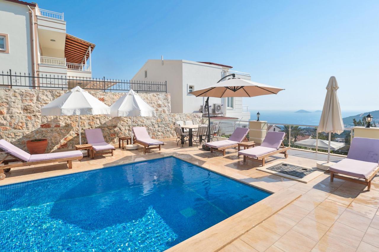 Circis Villa *