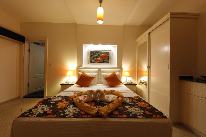 Golden Life Heights Deluxe - Adult Only 4*