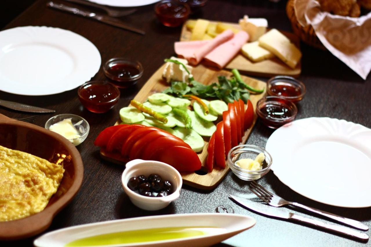 Ayfada Cafe & Pension * Ayvalik