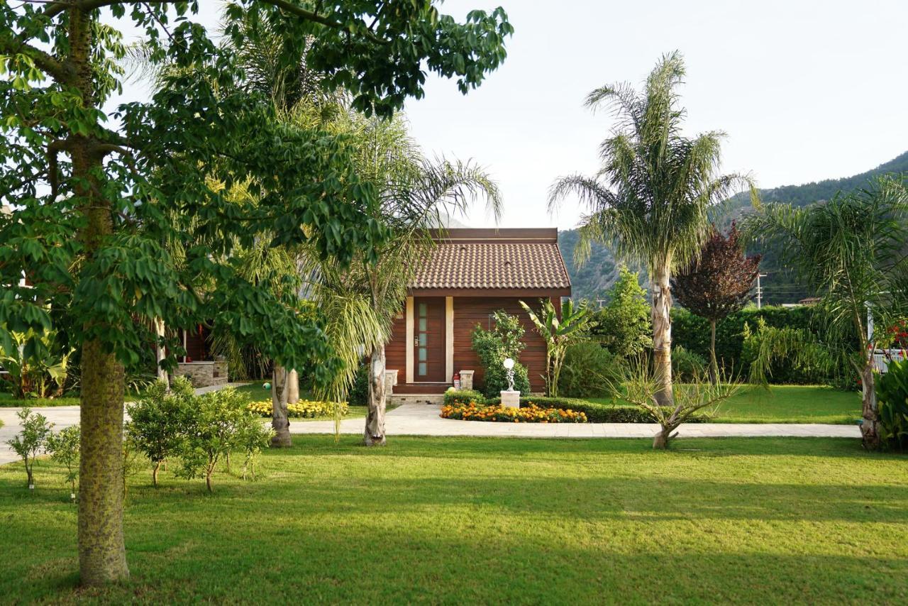 Hera Hotel 3*