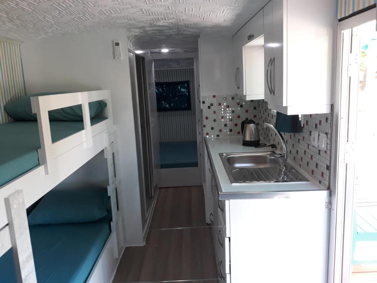 Campsite Bellerofon Caravan & *