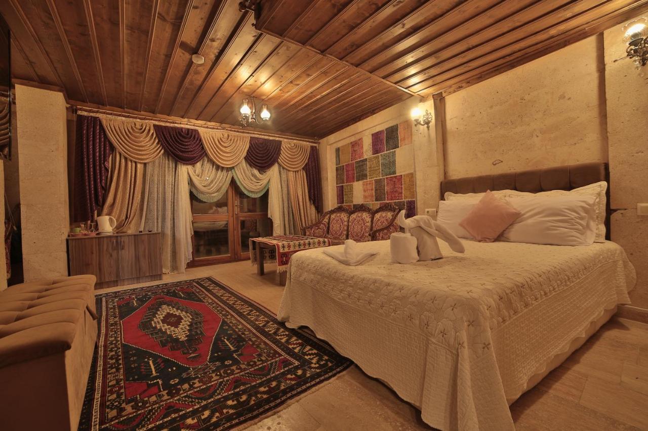 Cave Rooms&pool Hotel 2*