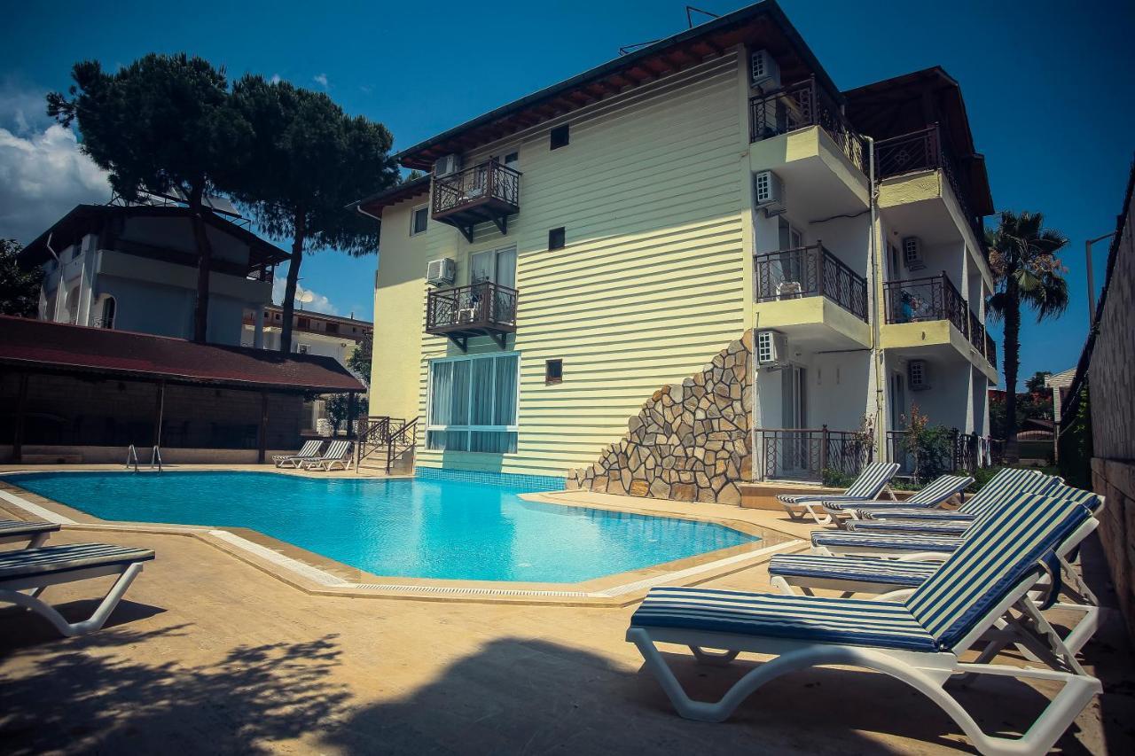 Dinara Garden 3*