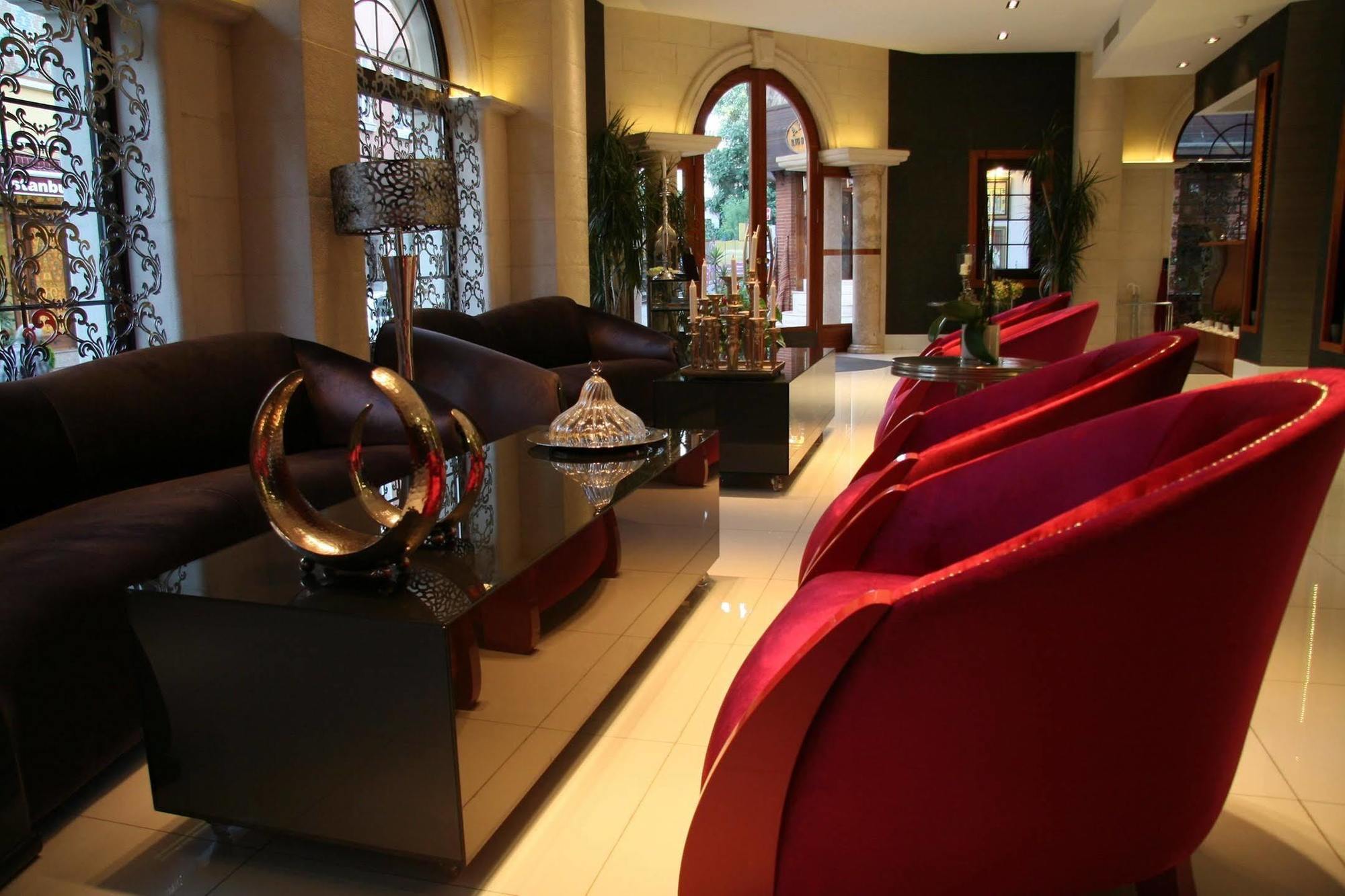 Hotel Biz Cevahir Sultanahmet 4*