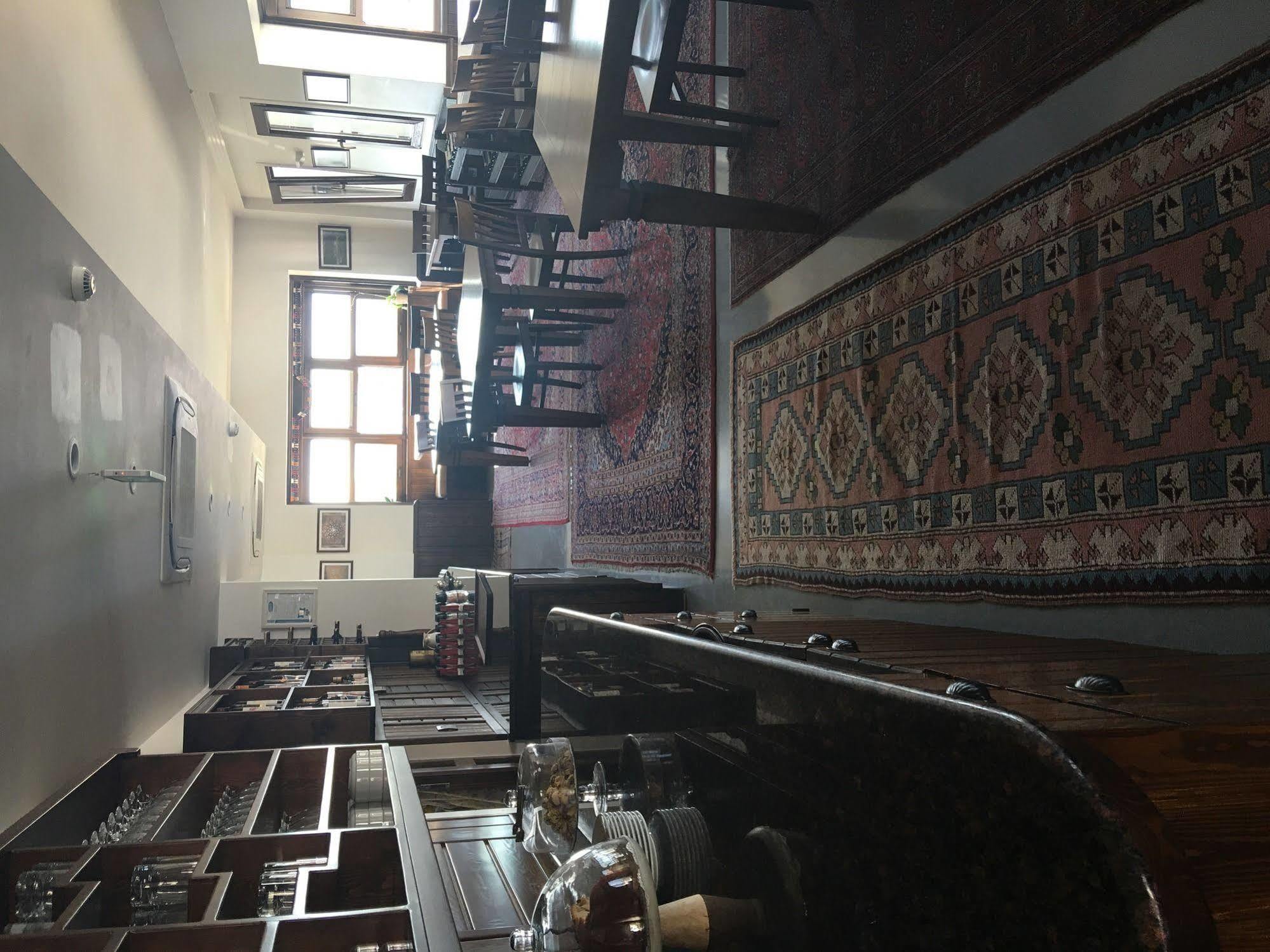 Ayasoluk Hotel & Restaurant Hotel 2*