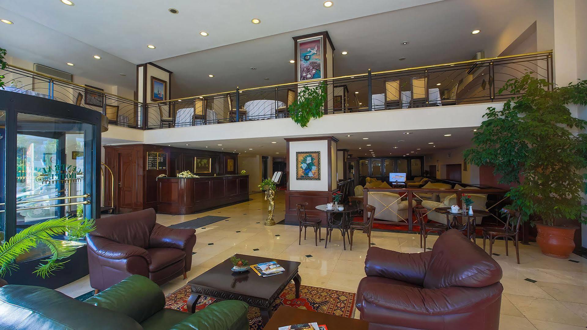 Central Hotel Hotel