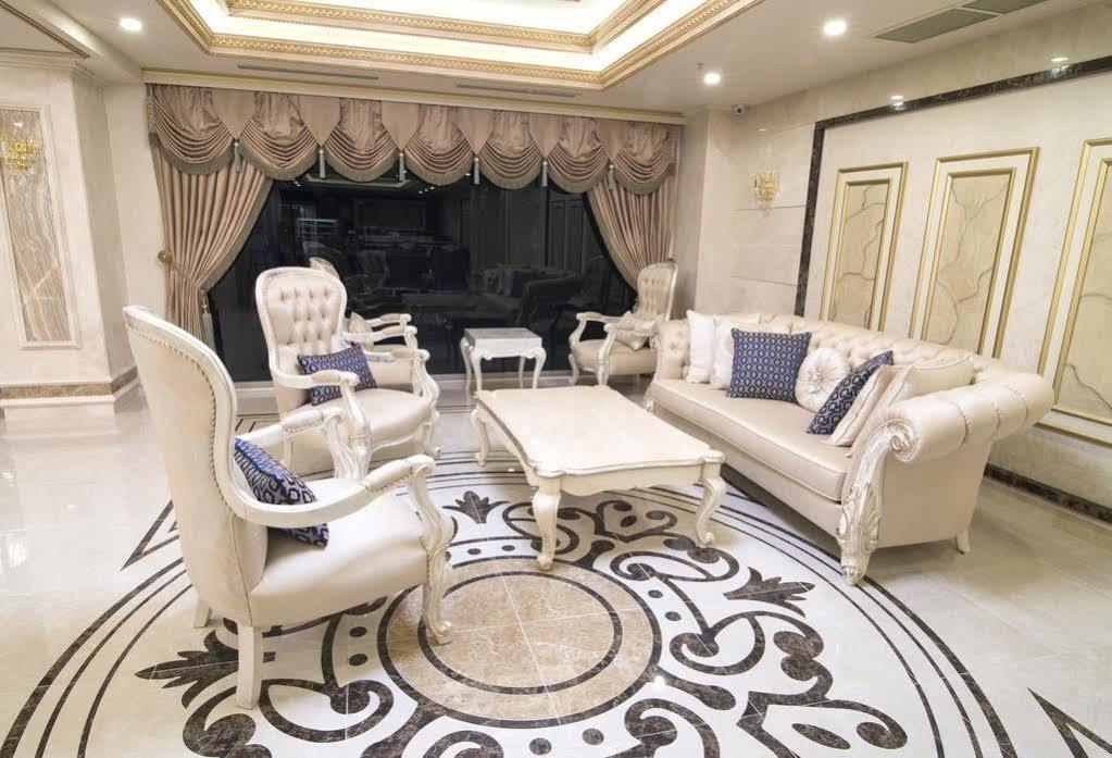 Halifaks Hotel 4*