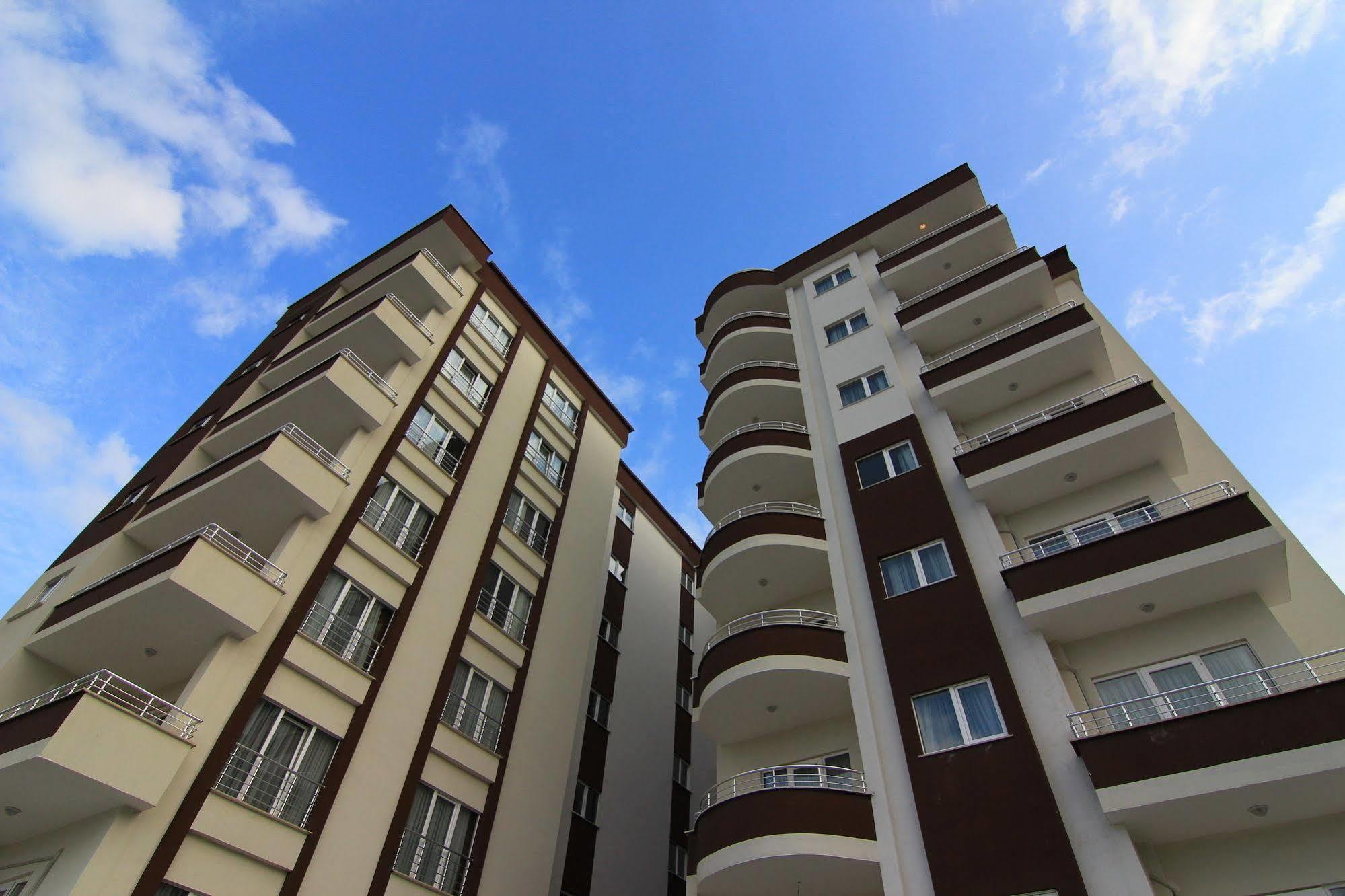 Royal Life Aparthotel Kasustu