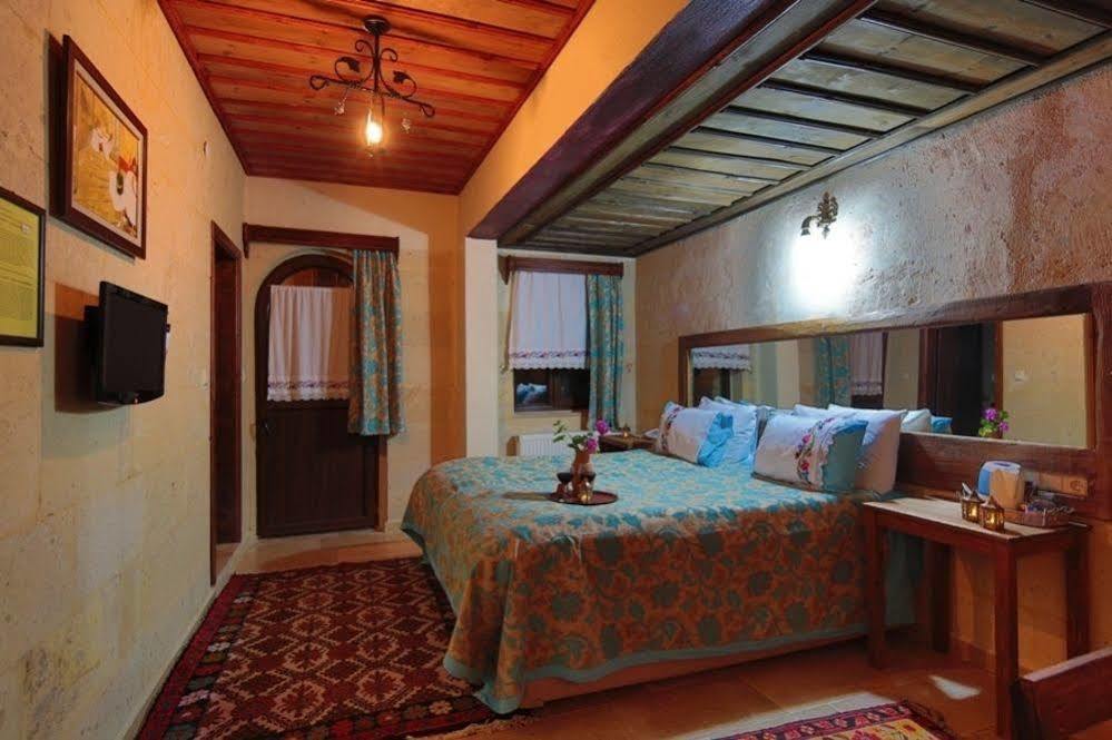 Hotel Jerveni Cave 2*