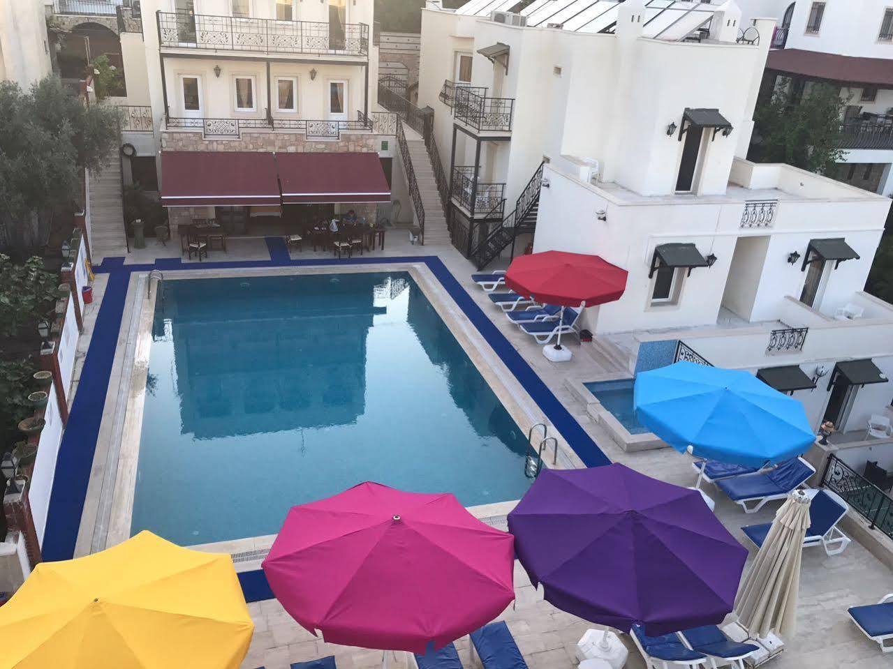 Gloria Tibi Hotel