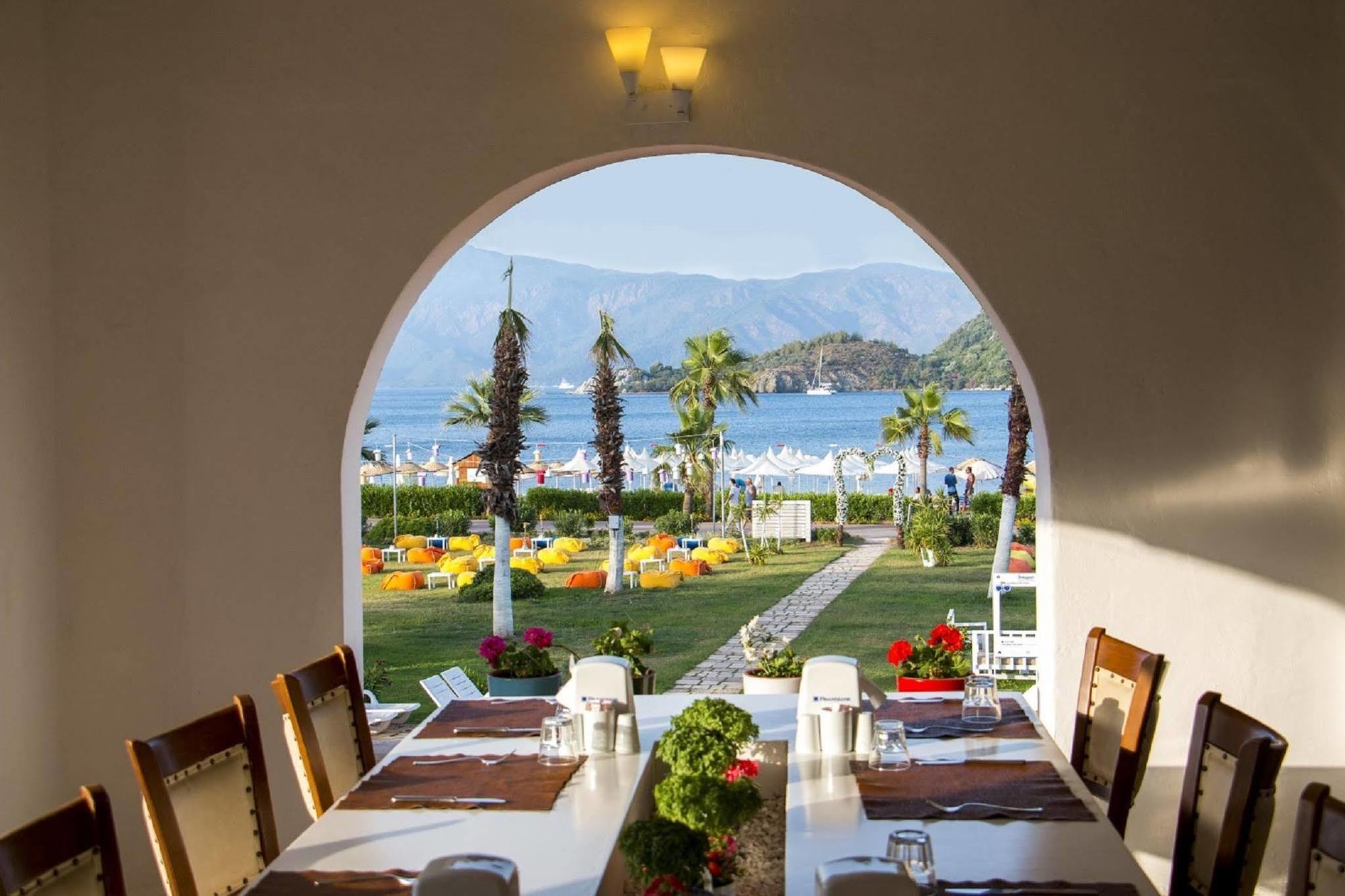 Casa & Blanca (adults Only)