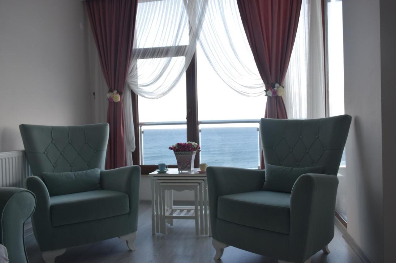 Sea Palace Apartment *